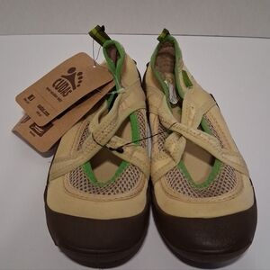 Cudas Women's Shasta Natural Color W/Green Trim Boat/Water Shoes Size 6 NEW